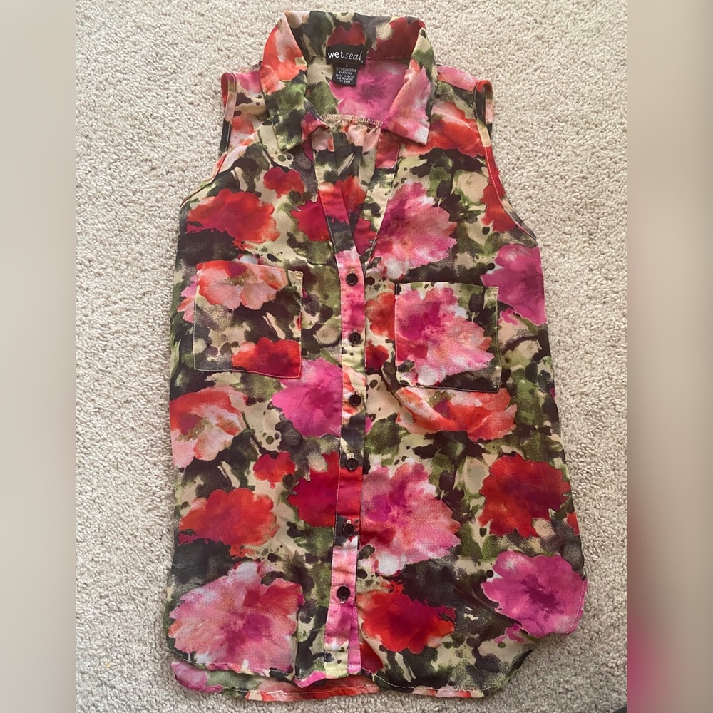 Lightweight button up blouse